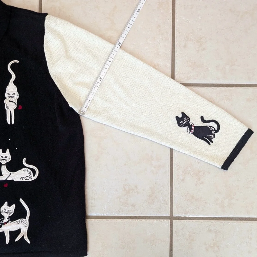 90s Vintage Tanjay Cat Grandma Sweater Size XL Heart Shaped Zipper Black & White - Picture 12 of 16